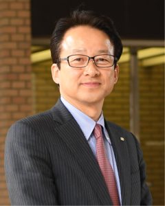  不動産学研究科長　中城康彦教授